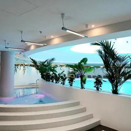 Bc Sky Tower Spa Jacusi Sauna Pool Appartamento